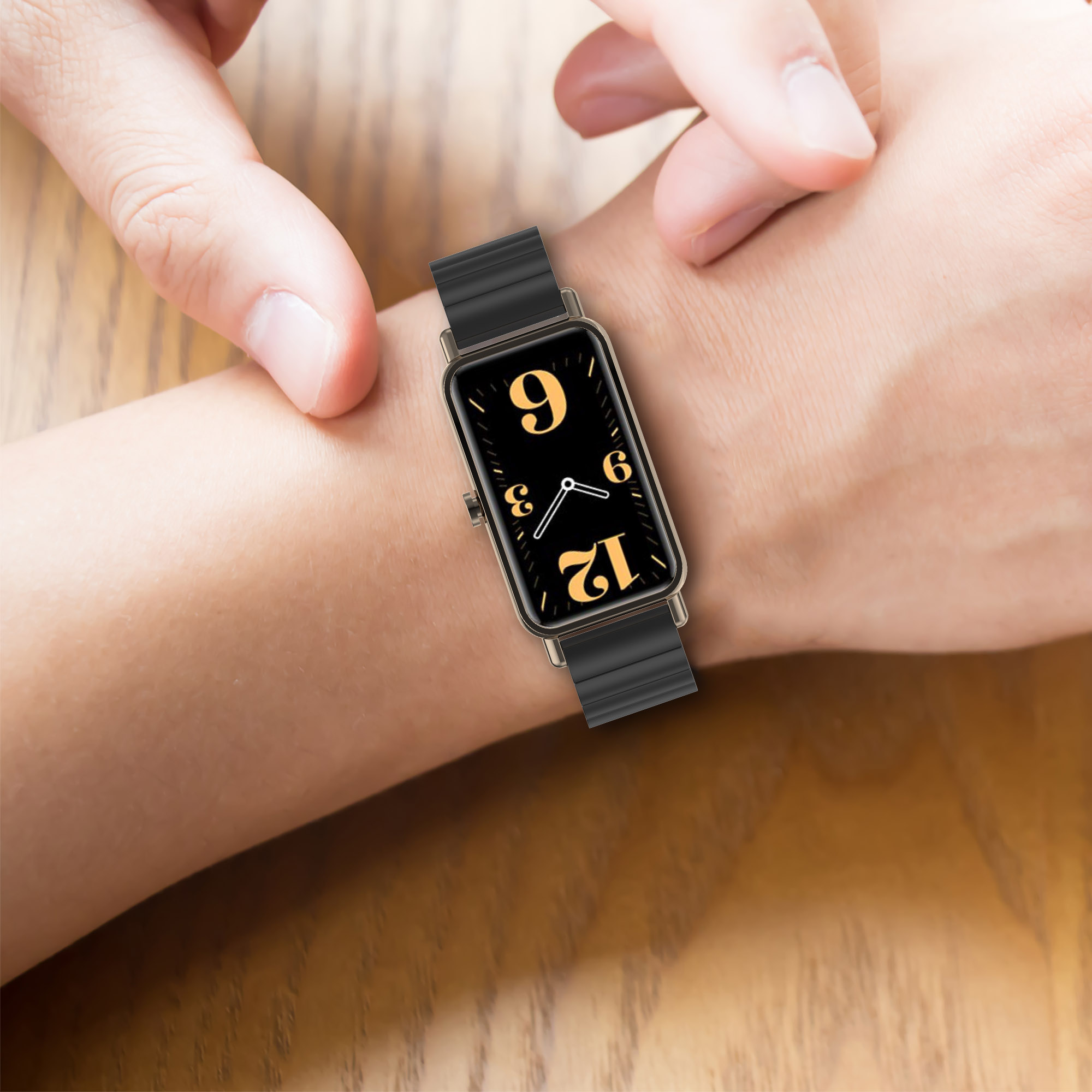 16 ミリメートルステンレス鋼リストバンド Huawei 社 - Timex Watches Smartwatch のレビューと価格