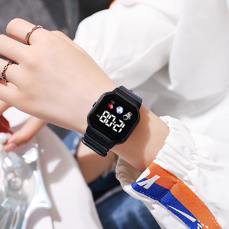 LED電子時計、子供用多機能電子時計 - Smartwatch Watches For Girls のレビューと価格